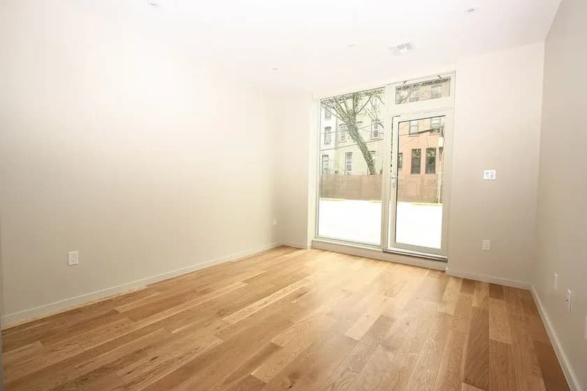 29 Mac Donough Street #1B, Brooklyn, NY 11216 apartment_living_room 1