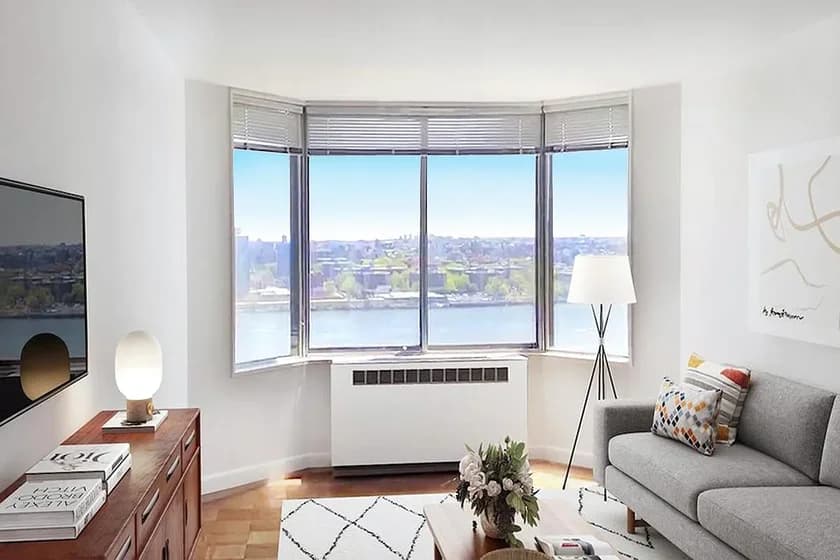 445 East 91 Street #3G, Manhattan, NY 10128 apartment_living_room 1