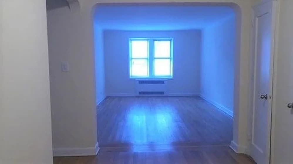 65-44 Saunders Street #606, Queens, NY 11374 apartment_living_room 1