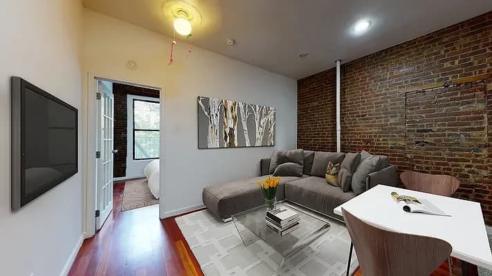 158 West 84 Street #3A, Manhattan, NY 10024 apartment_living_room 1