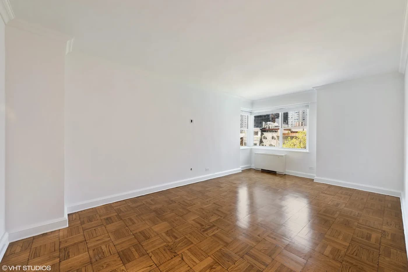 215 East 68 Street #10-B, Manhattan, NY 10065 apartment_living_room 1