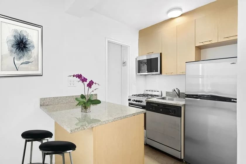 630 Lenox Ave #5-R, Manhattan, NY 10037 apartment_kitchen 1