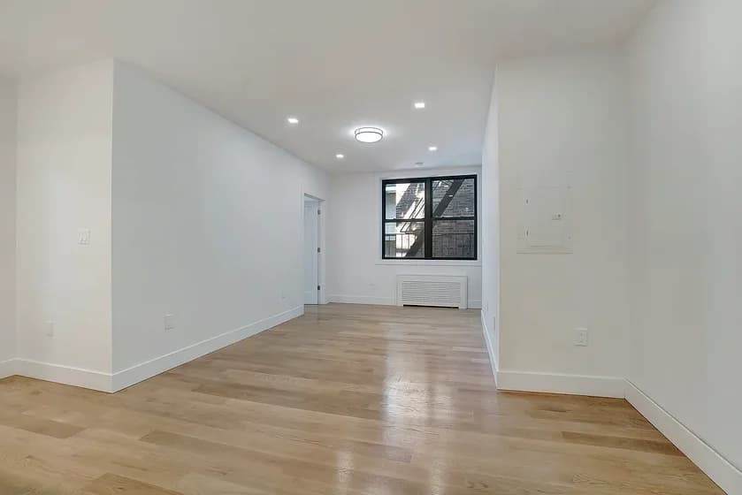 185 East 3 Street #4A, Manhattan, NY 10009 apartment_living_room 1