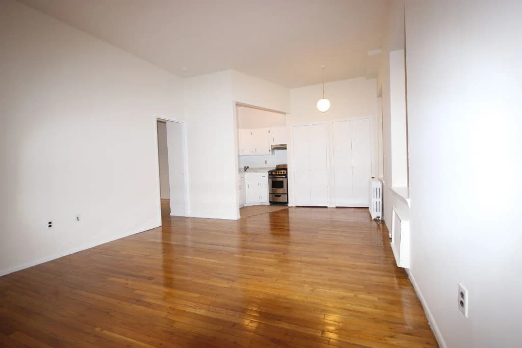 605 West 112 Street #2J, Manhattan, NY 10025 1