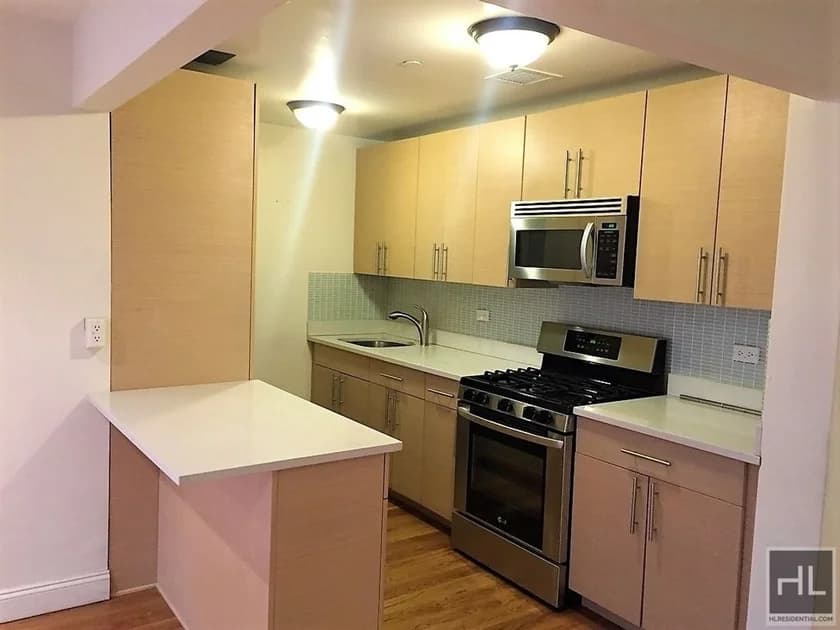 3030 Middletown Road #5C, Bronx, NY 10461 1