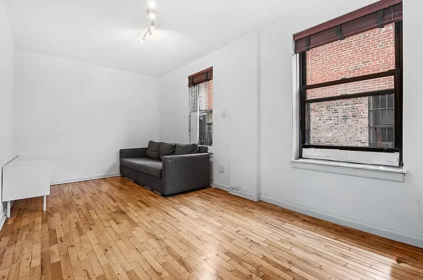 235 West 103 Street #3D, Manhattan, NY 10025 apartment_living_room 1