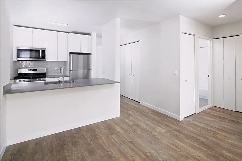 Avalon Midtown West 826 8 Avenue #33M, Manhattan, NY 10019 apartment_kitchen 1