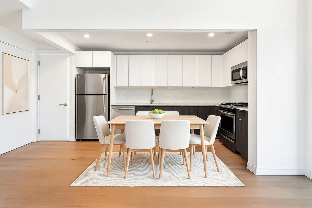 25-21 43 Ave #609, Queens, NY 11101 1