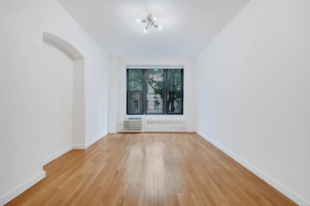 308 W 82 St #3A, Manhattan, NY 10024 1