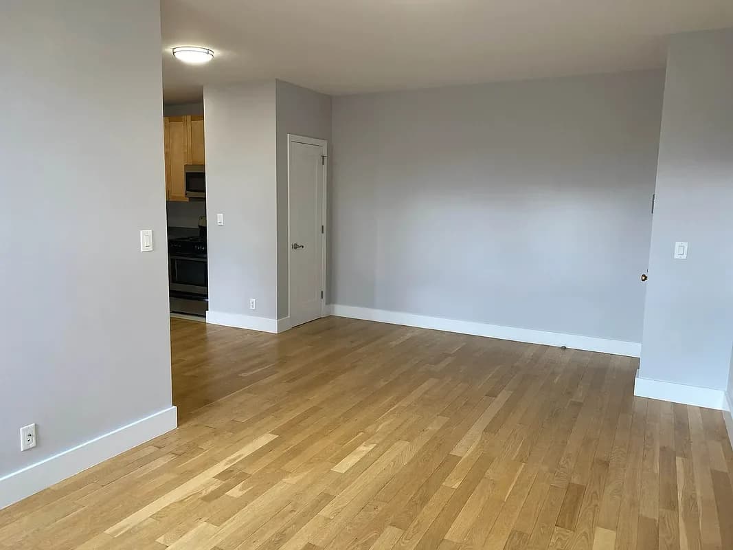 87 Hamilton Place #6G, Manhattan, NY 10031 apartment_living_room 1