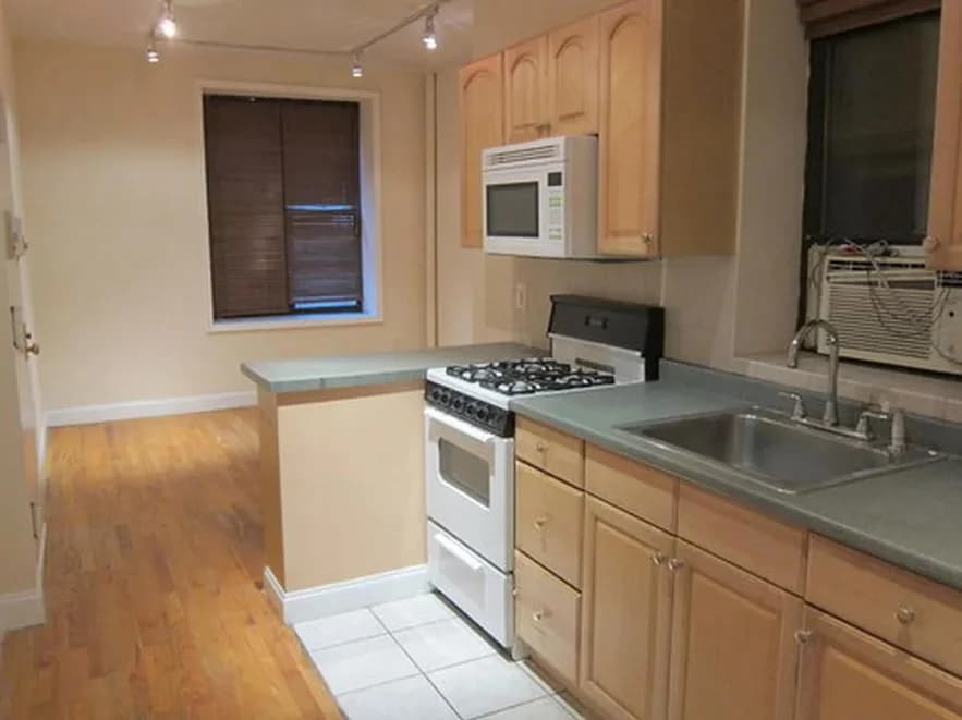 226 East 13 Street #2, Manhattan, NY 10003 1