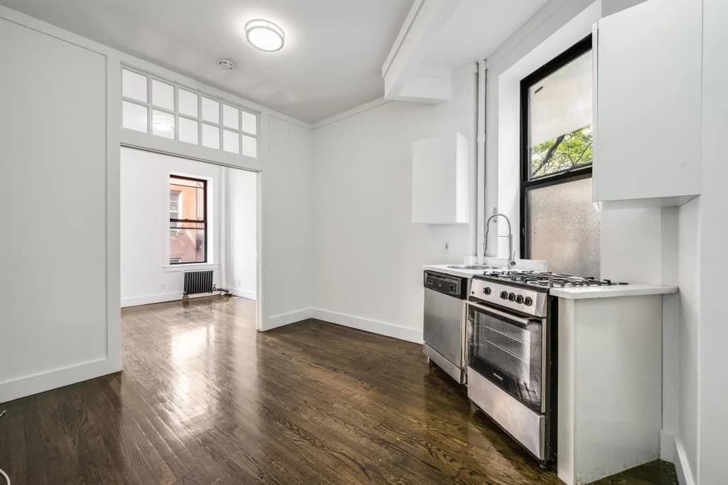 109 St Marks Place #18, Manhattan, NY 10009 1