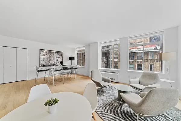 Renaissance 100 John Street #1916, Manhattan, NY 10038 apartment_living_room 1