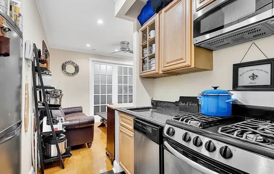 120 Christopher St #10, Manhattan, NY 10014 apartment_kitchen 1