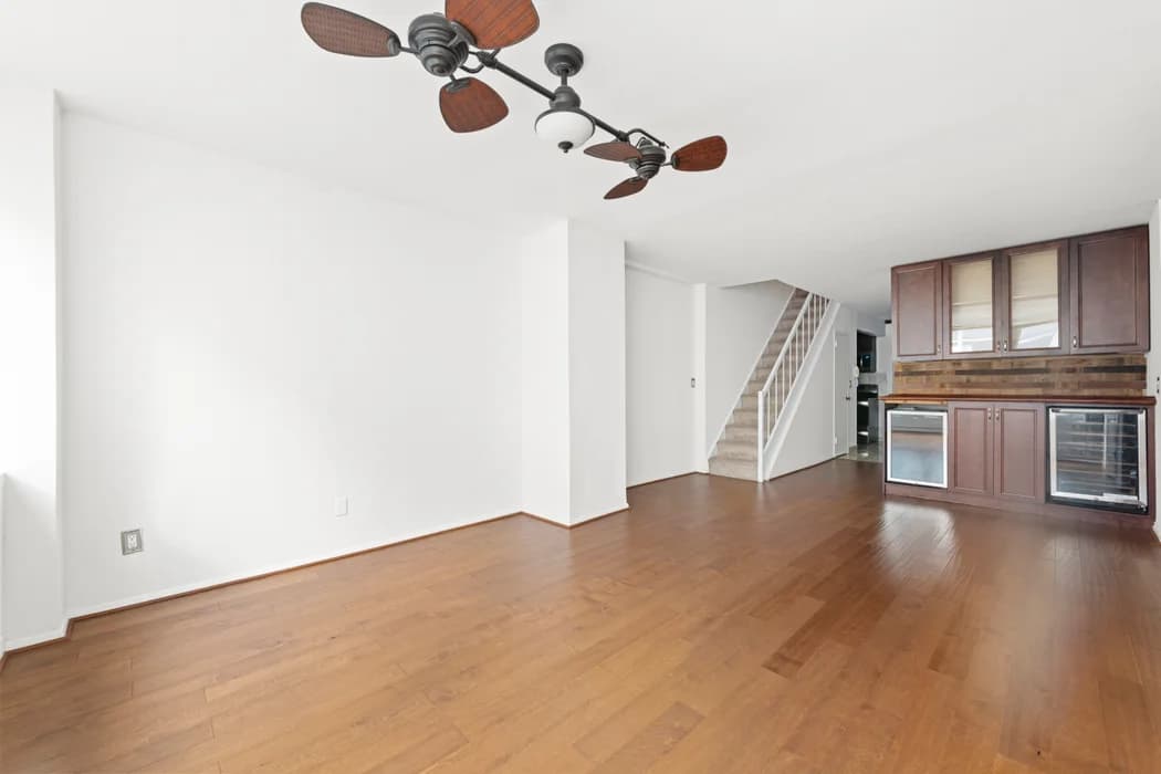 130 Water Street #PH, Manhattan, NY 10005 1