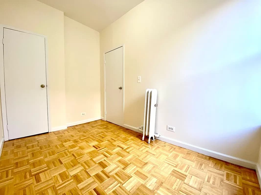 523 East 78 Street #6H, Manhattan, NY 10075 apartment_living_room 1