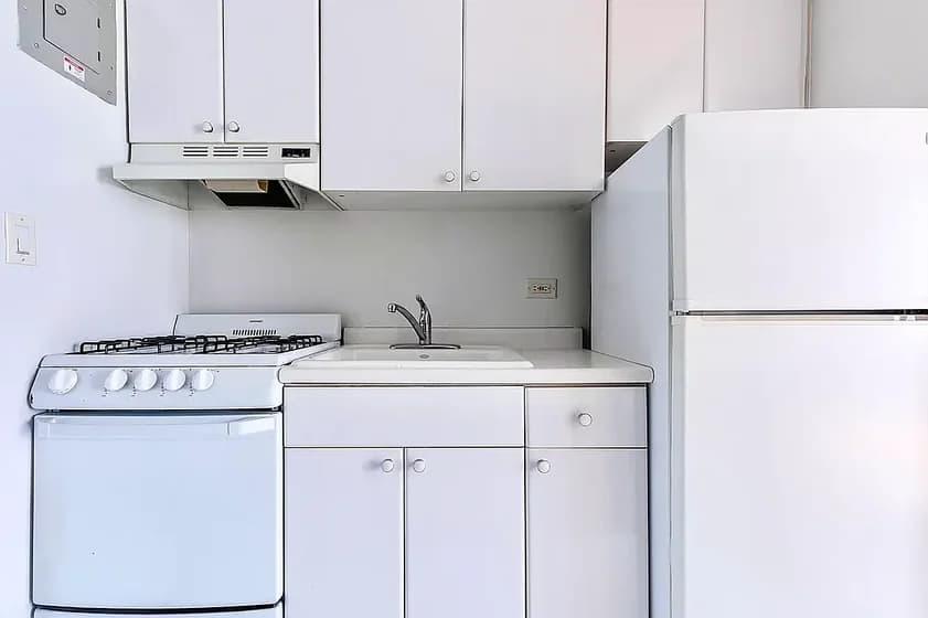 108 East 38 Street #400, Manhattan, NY 10016 apartment_kitchen 1