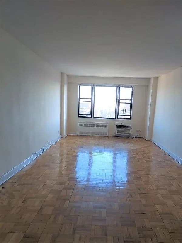98-05 67 Ave #12N, Queens, NY 11374 apartment_living_room 1