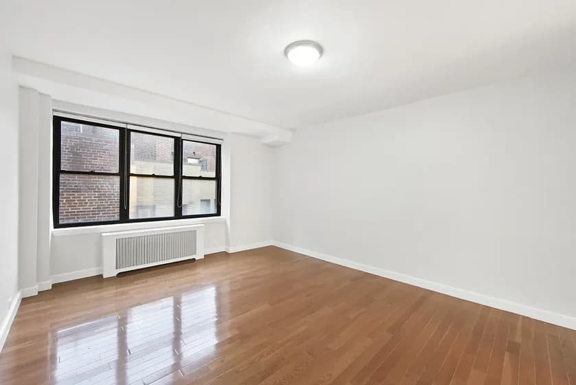 400 East 57 Street #017B, Manhattan, NY 10022 apartment_living_room 1