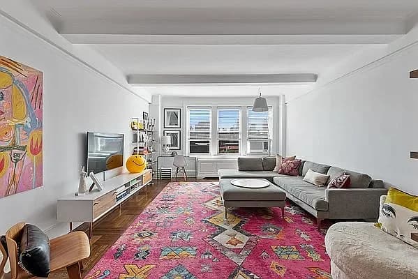 25 West 81 Street #12A, Manhattan, NY 10024 apartment_living_room 1