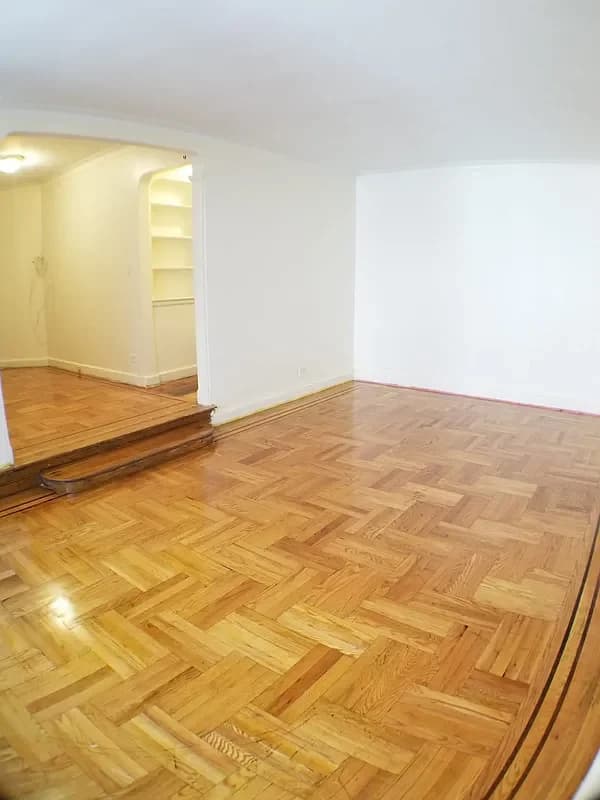 95 West 195 Street #5G, Bronx, NY 10468 apartment_living_room 1
