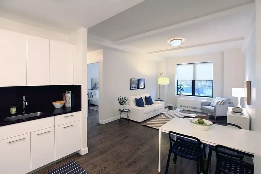 The Greystone 212 West 91 Street #819, Manhattan, NY 10024 apartment_living_room 1